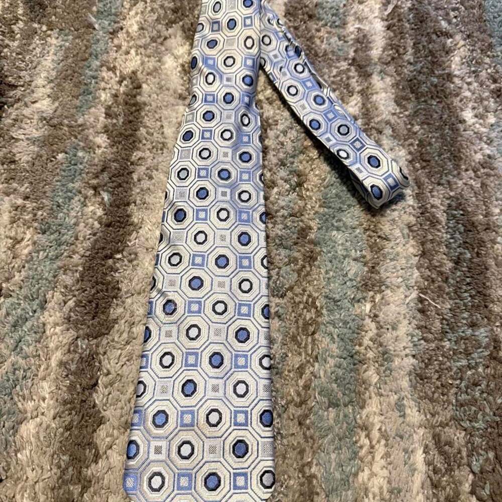 Bruno Rossi Blue and White Geometric Silk Necktie